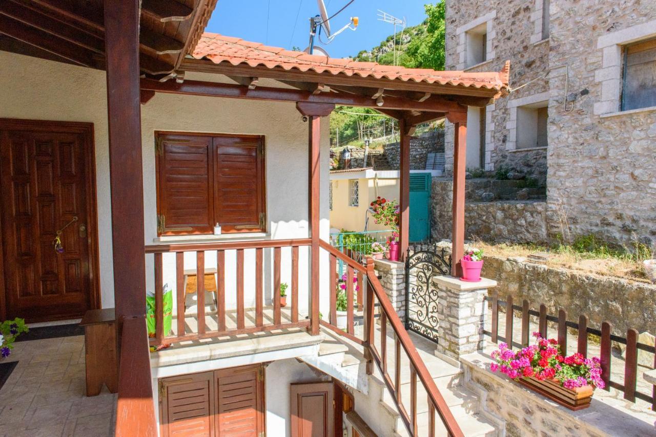 Δημητσανασ Τοποσ Νύμφη Αγνώ Apartment Dimitsana Exterior photo